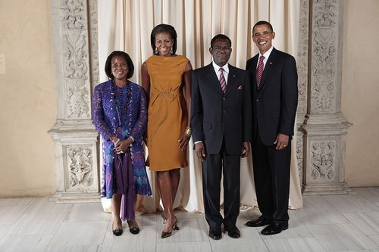 President Obiang with Obama at Corporate Council for Africa meeting, 2014